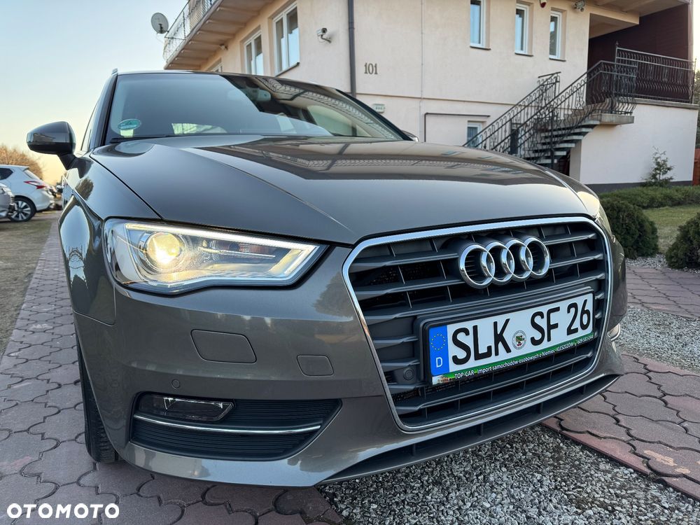 Audi A3 Sportback 1.6 TDI S tronic design - 13