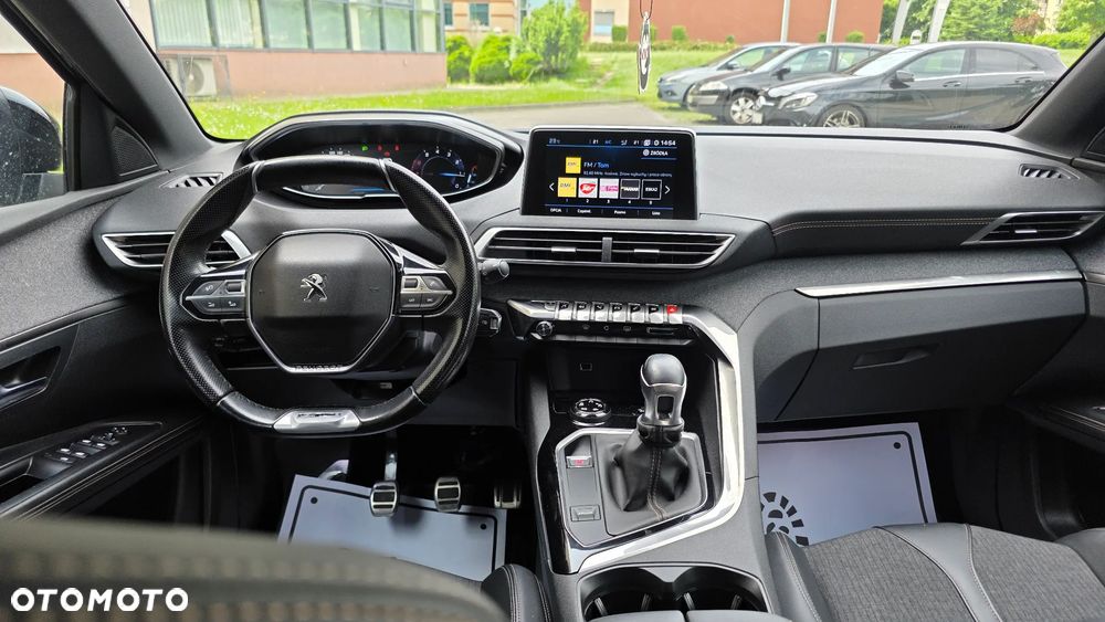 Peugeot 5008 - 24