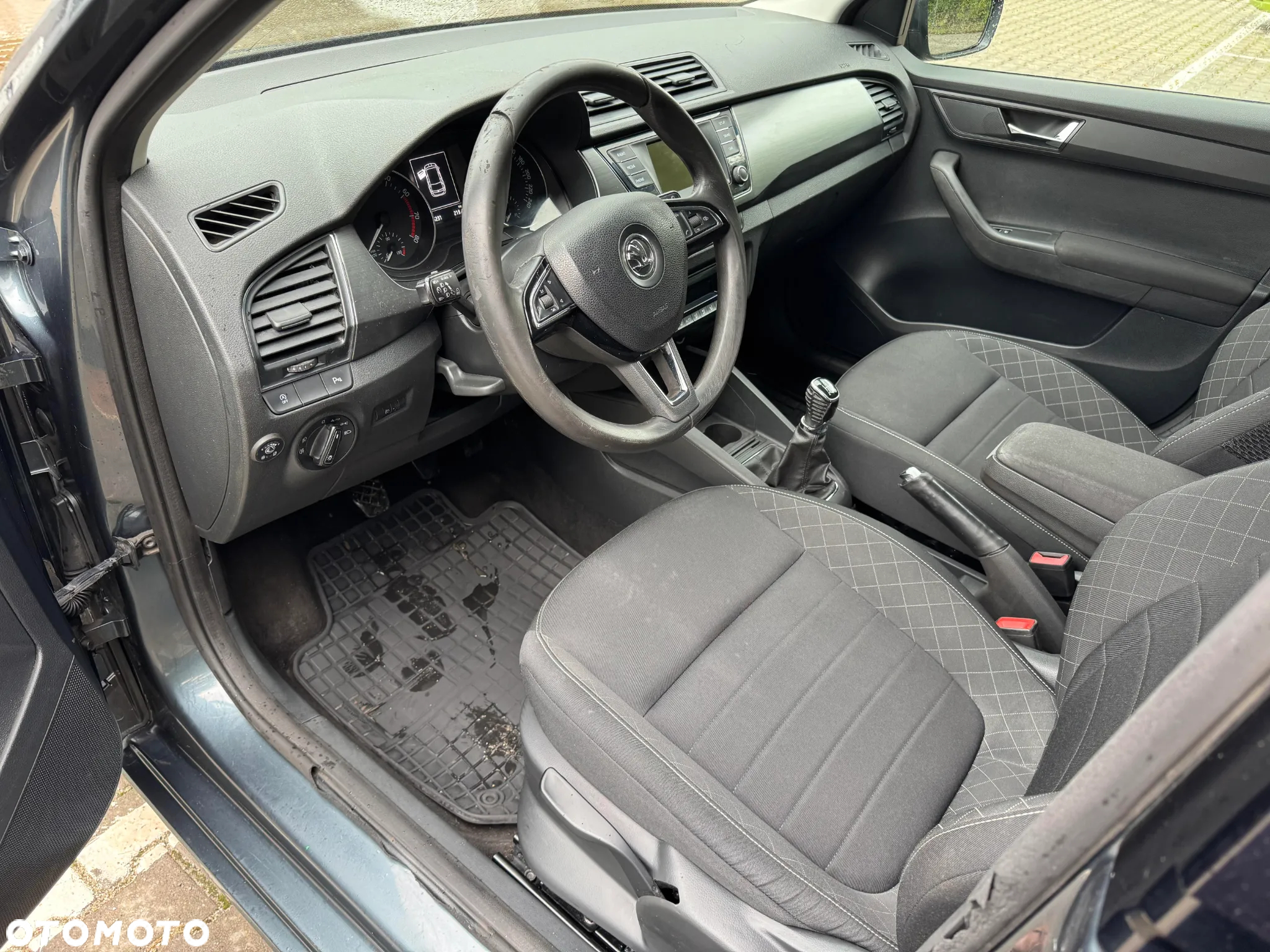 Skoda Fabia 1.0 Style - 8