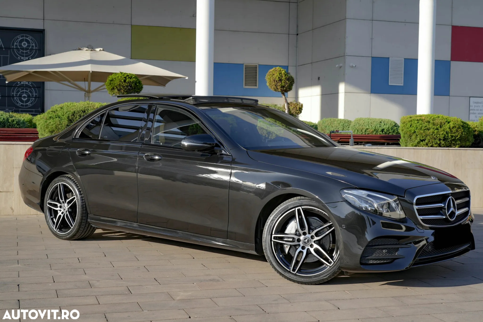 Mercedes-Benz E 220 d 9G-TRONIC AMG Line - 12