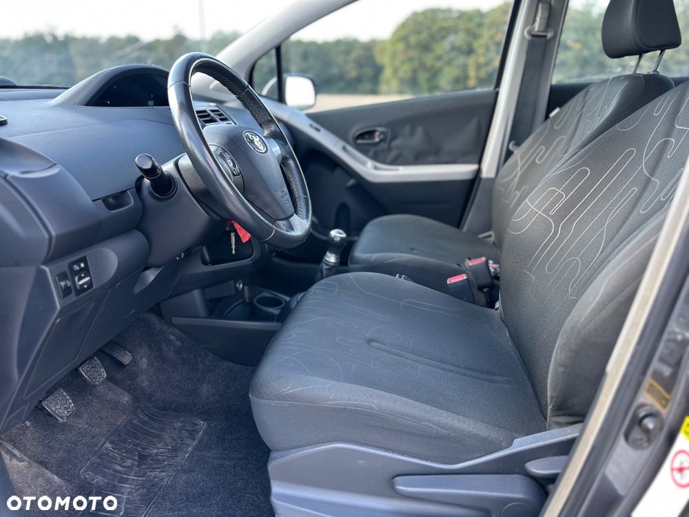 Toyota Yaris 1.0 Active - 7