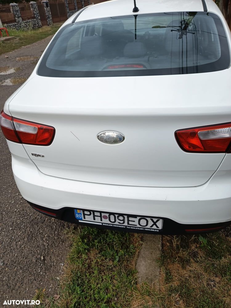 Kia Rio - 6