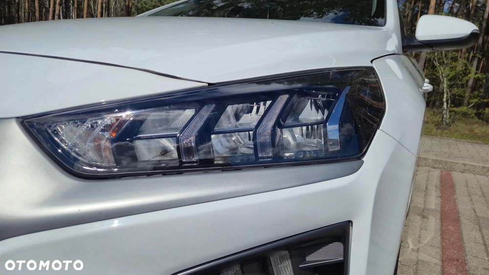 Hyundai IONIQ Hybrid Premium - 3