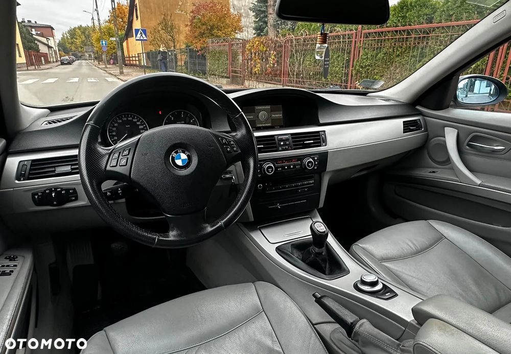BMW Seria 3 - 24