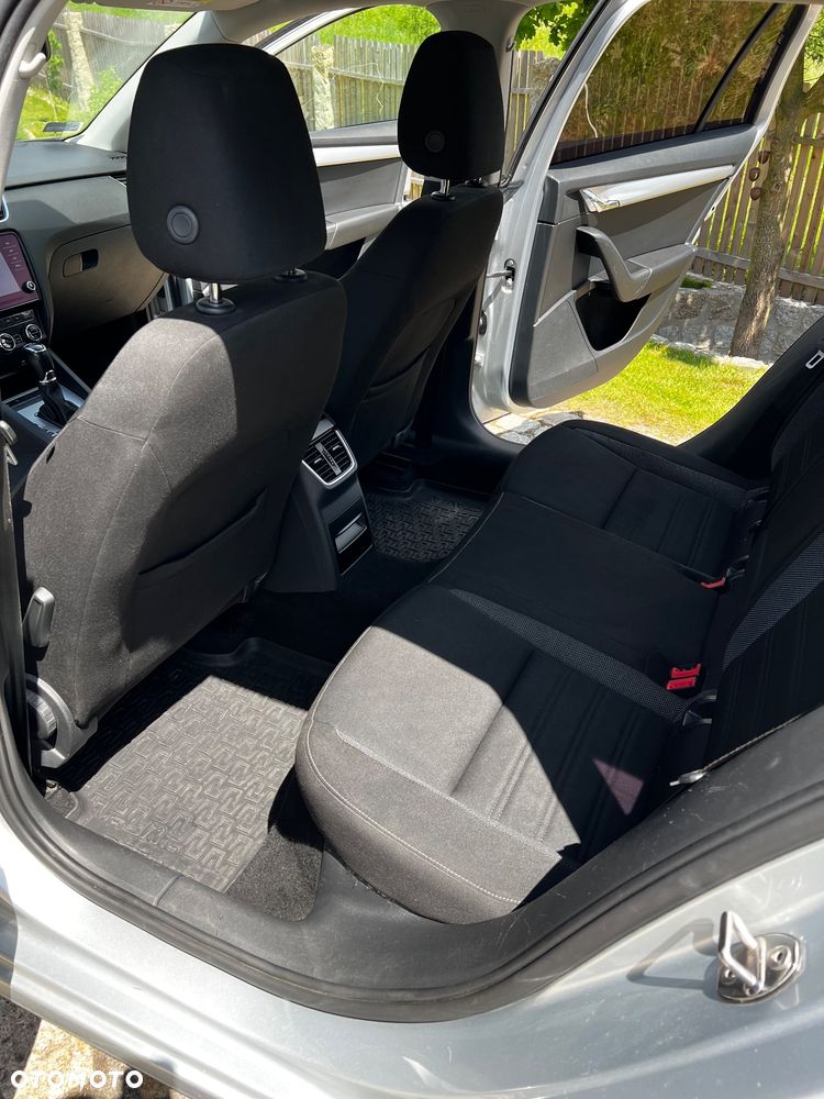 Skoda Octavia 1.5 TSI ACT Ambition DSG - 17