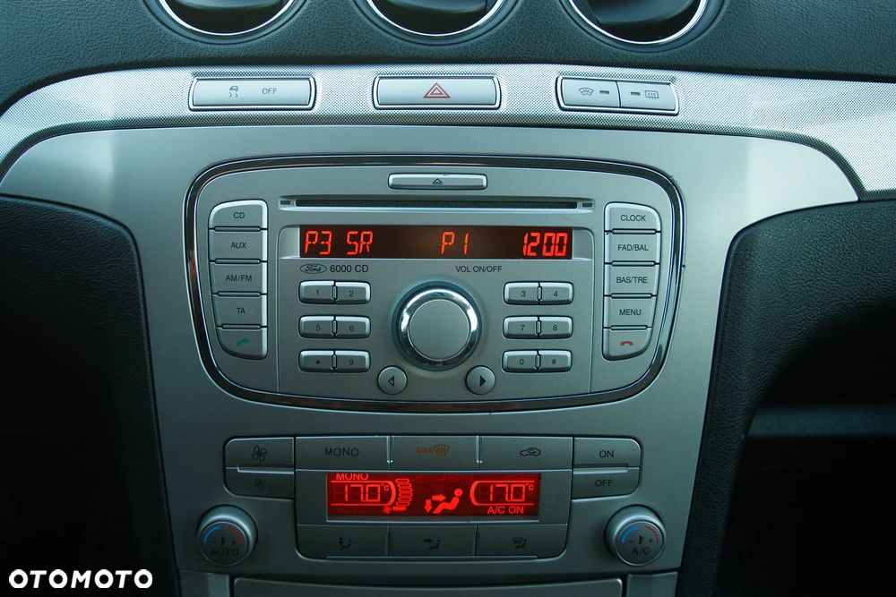 Ford S-Max 2.0 FF Titanium - 31