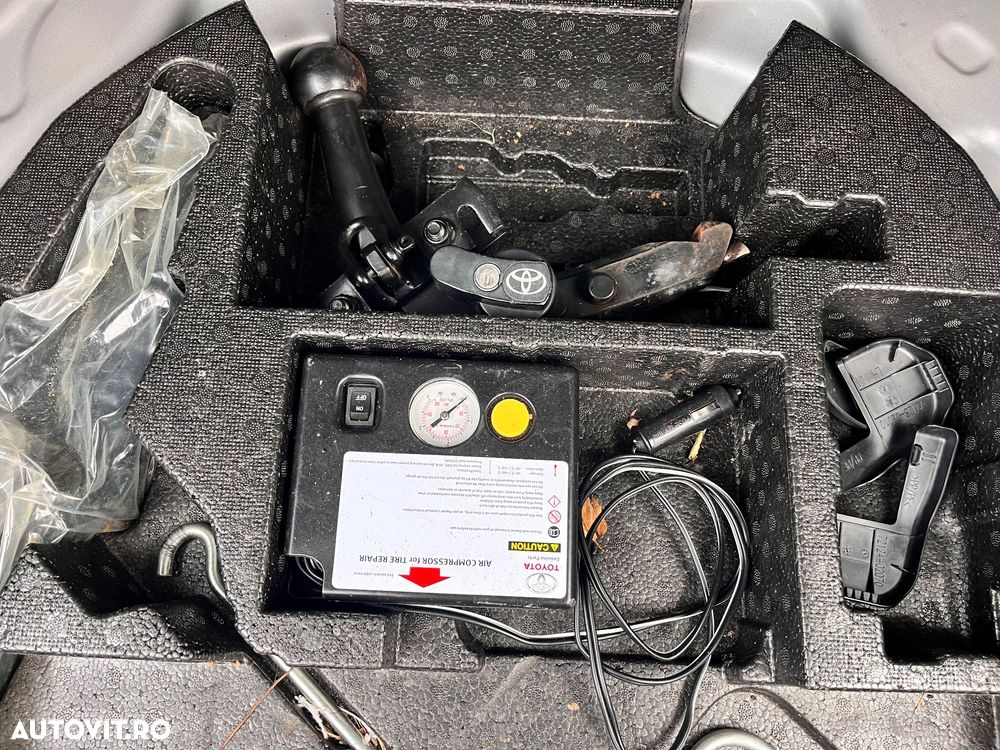 Toyota Auris 1.8 VVT-i Hybrid Automatik Executive - 19