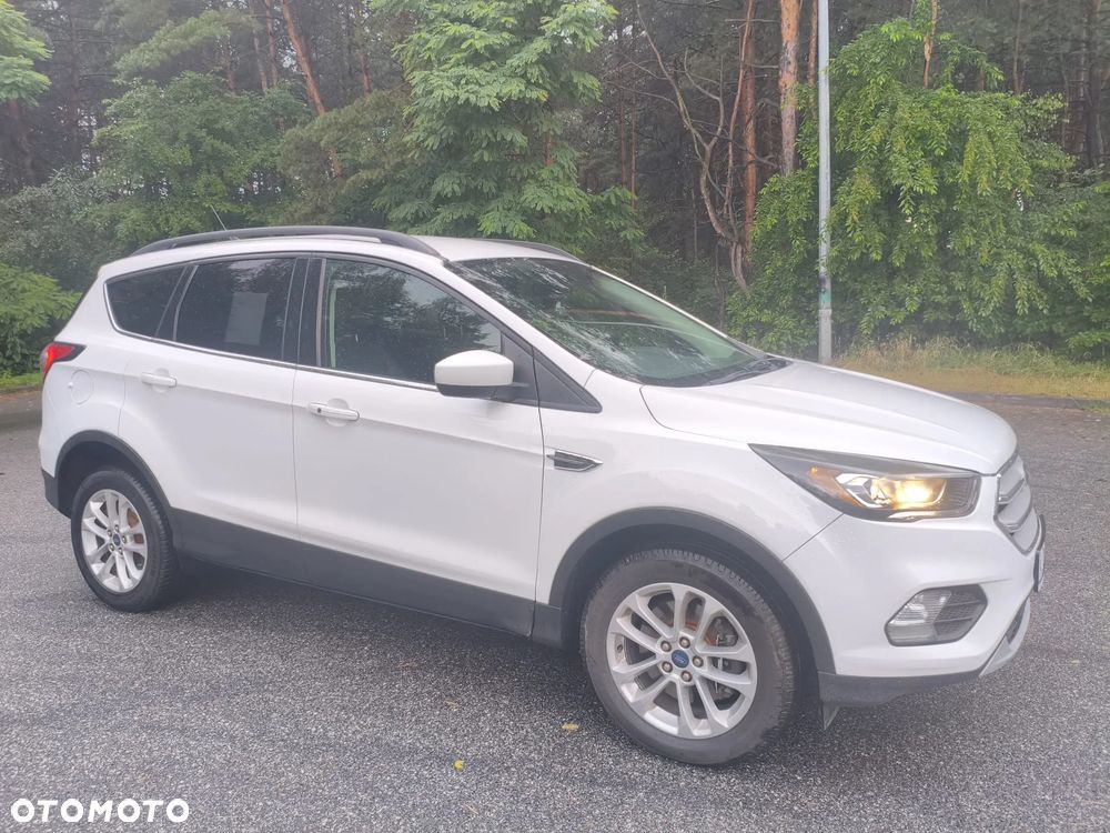 Ford Escape 2.0 EcoBoost AWD Titanium - 4