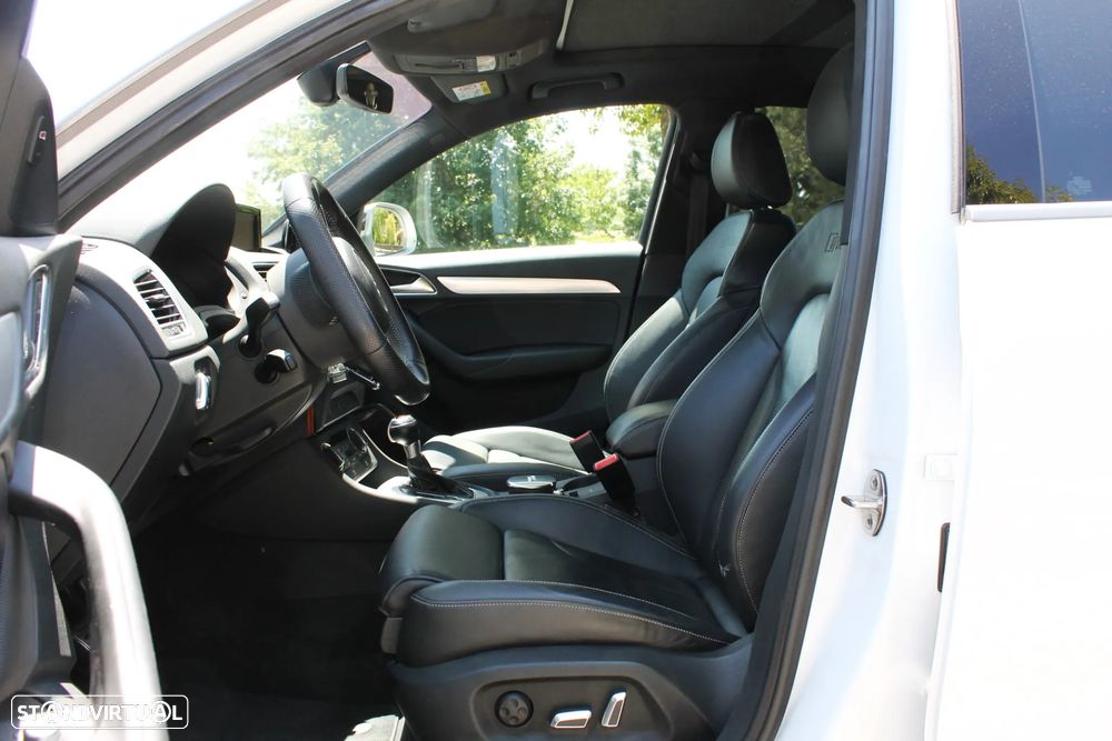 Audi RS Q3 2.5 TFSI quattro S tronic performance - 23