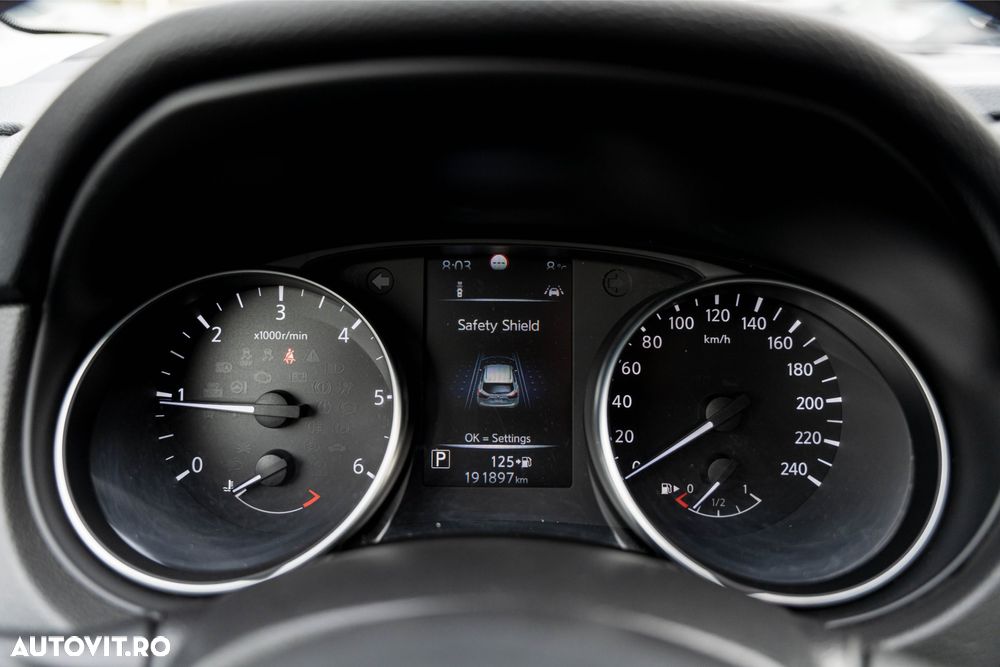 Nissan Qashqai 1.6 DCI Xtronic N-Connecta - 29