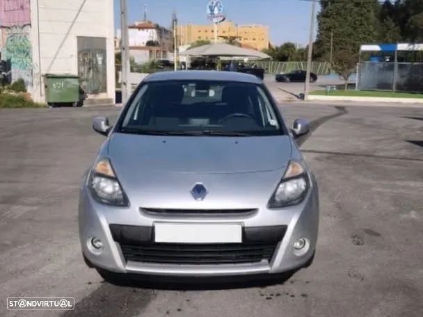 Renault Clio - 6
