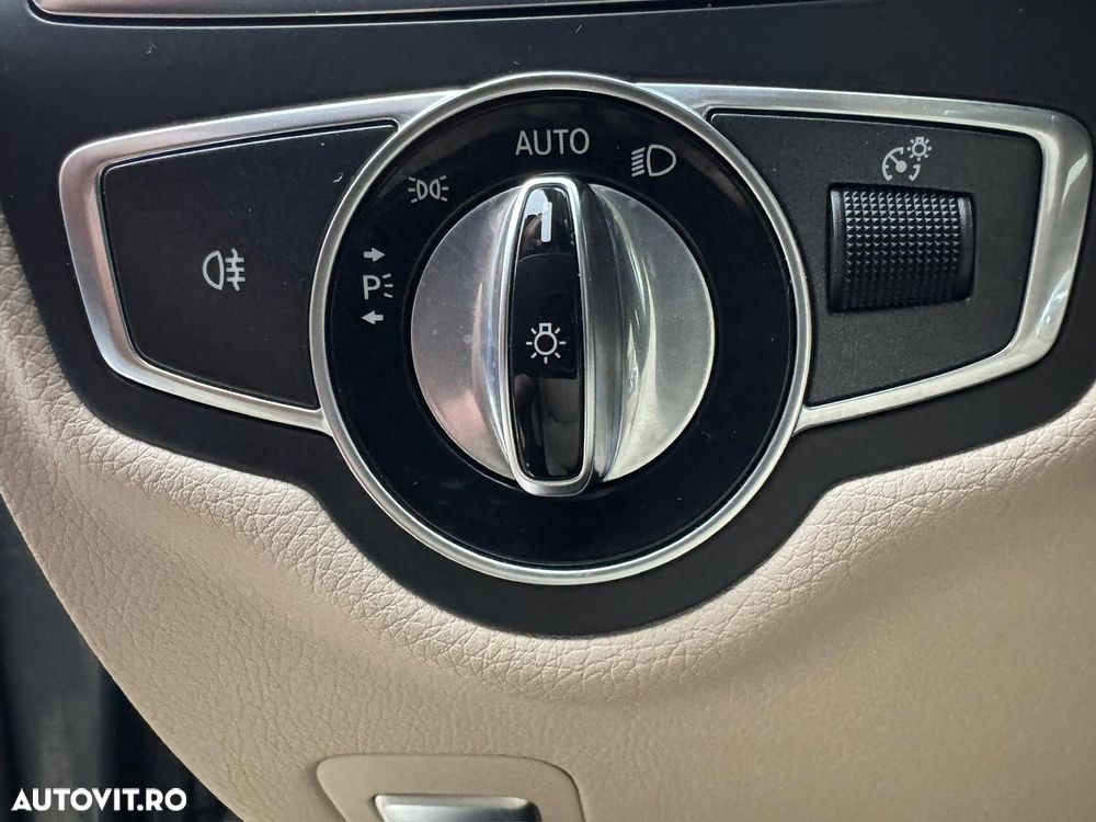 Mercedes-Benz GLC 220 d 4Matic 9G-TRONIC Exclusive - 39