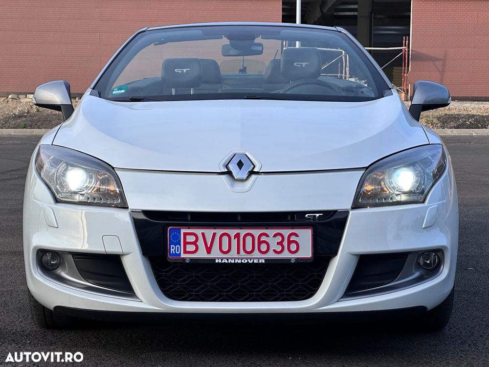 Renault Megane TCe 180 GT - 13
