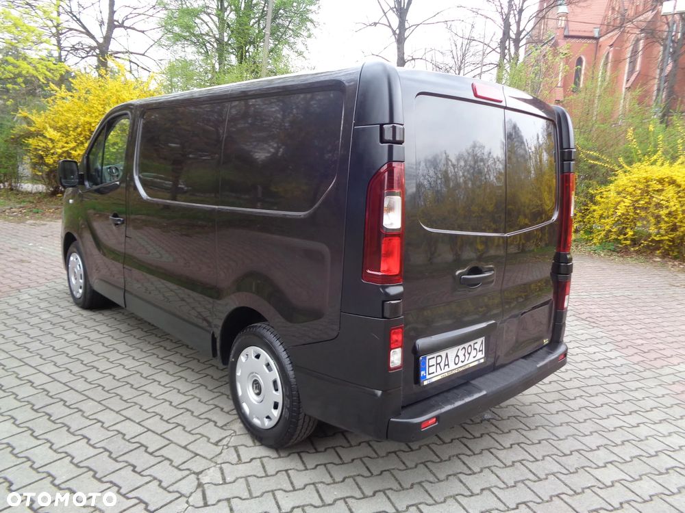 Renault trafic - 5