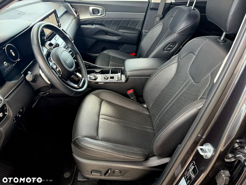 Kia Sorento - 16