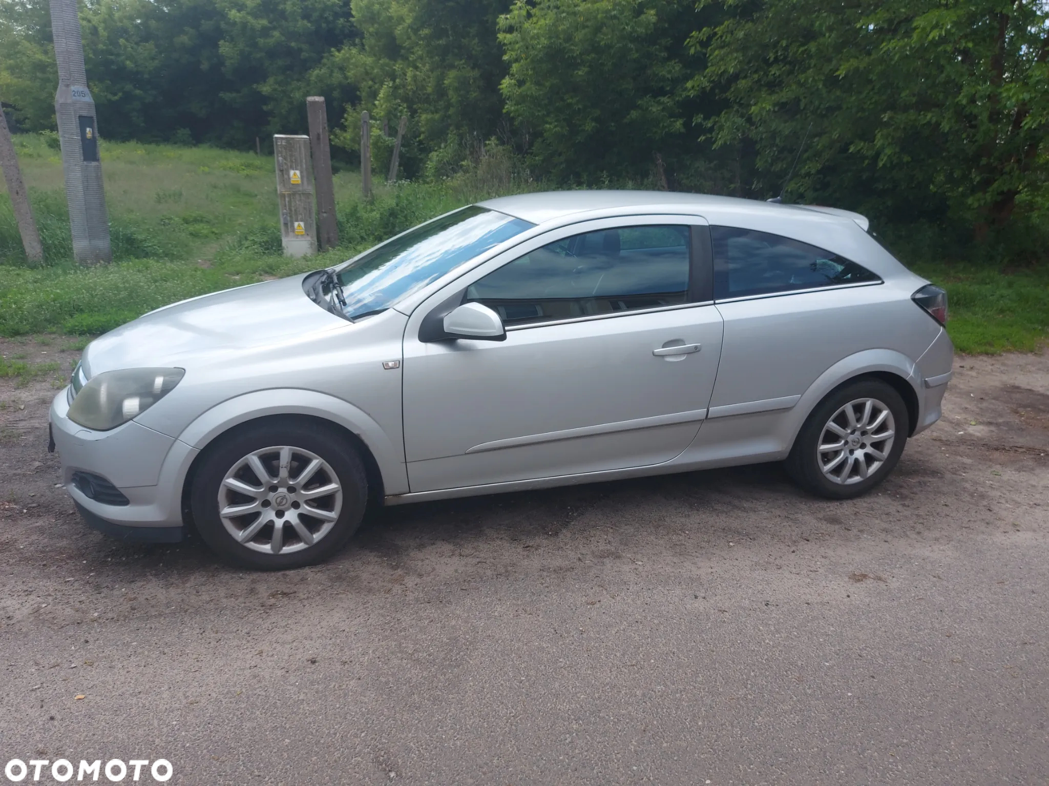 Opel Astra GTC 1.8 Cosmo - 5