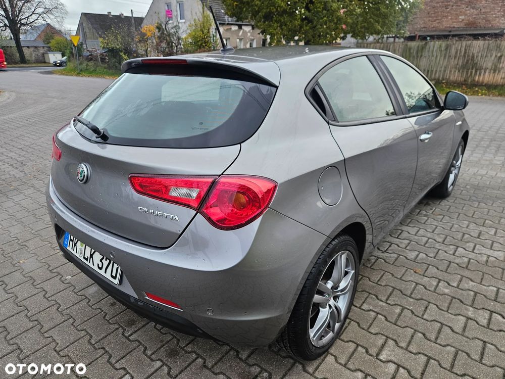 Alfa Romeo Giulietta - 5