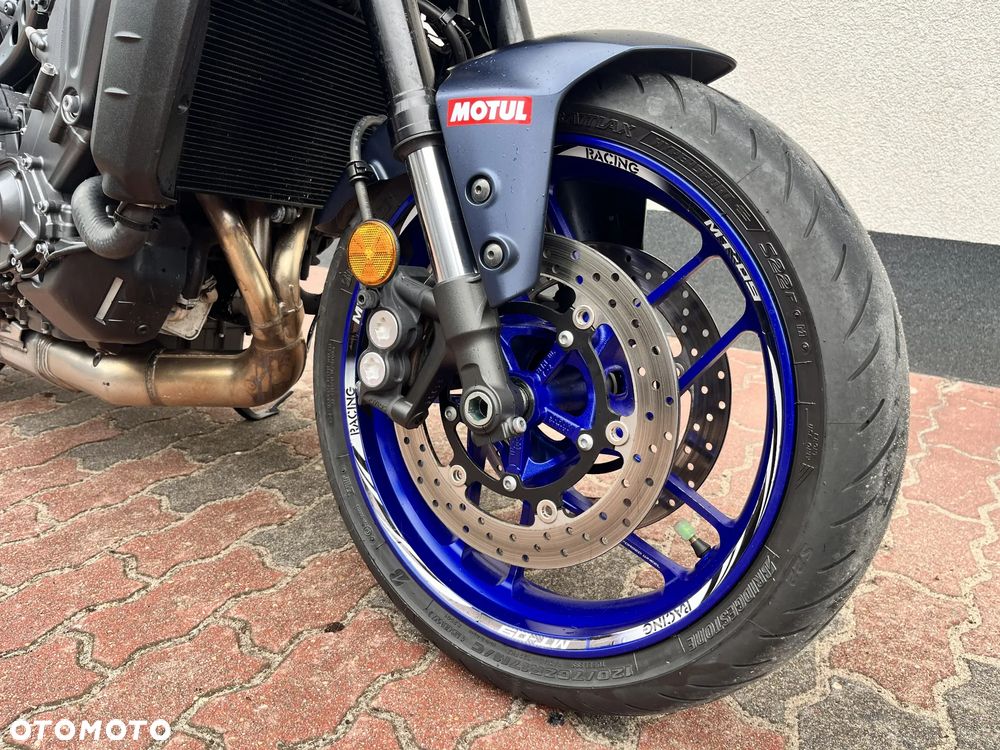 Yamaha MT - 12