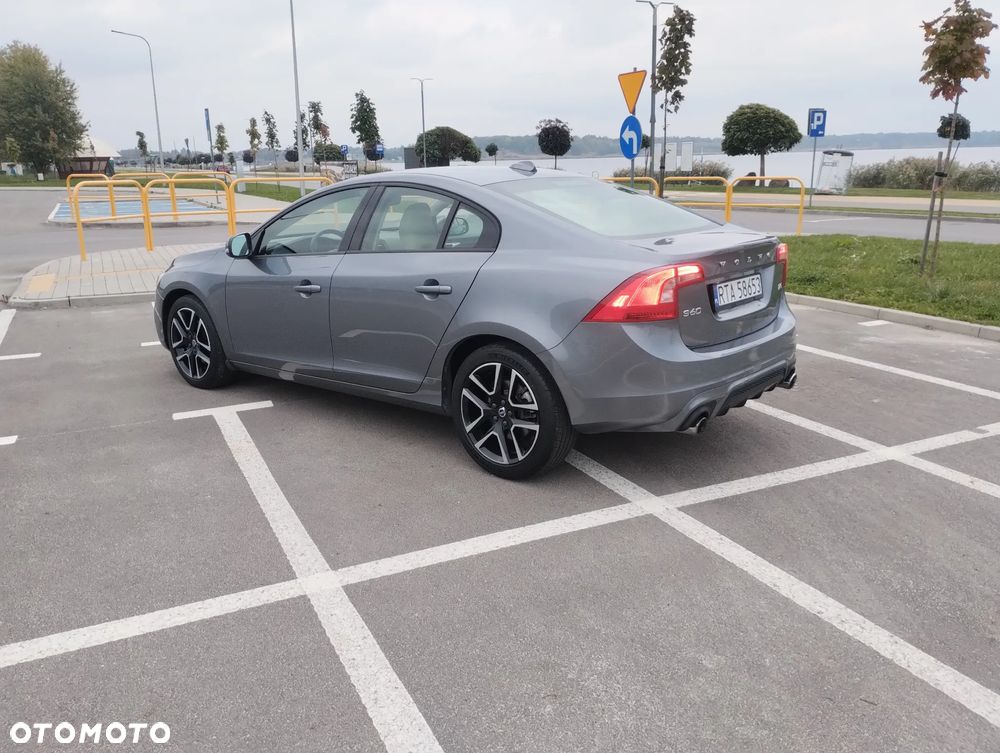 Volvo S60 - 3