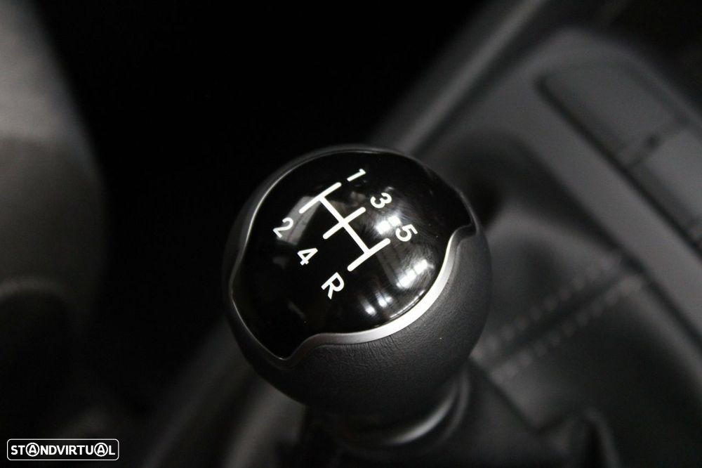 Kia Stonic 1.2 MPi Dynamic - 14