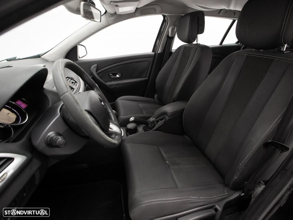 Renault Mégane Sport Tourer - 7