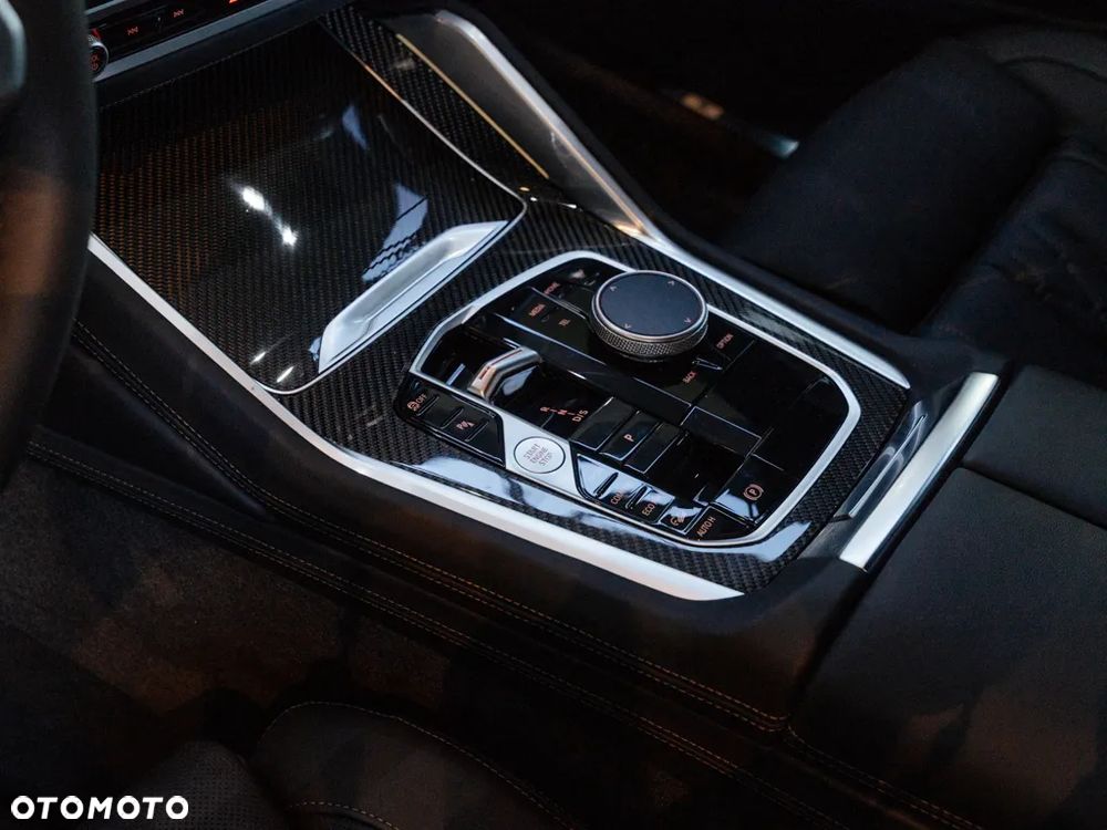 BMW X6 - 12
