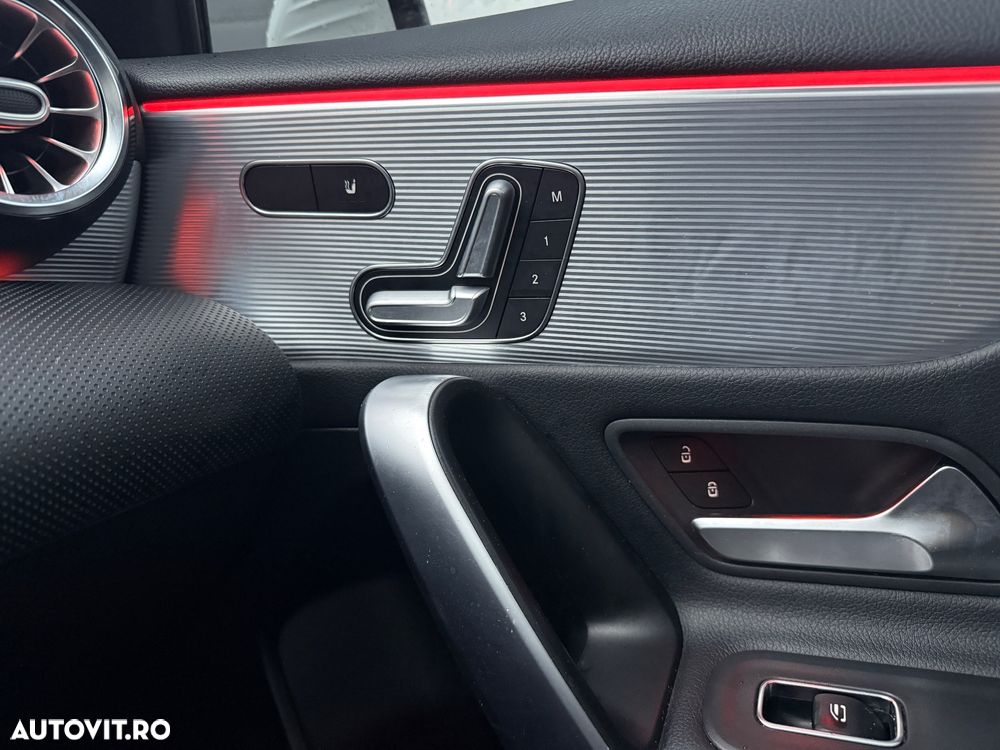 Mercedes-Benz A 220 7G-DCT - 12