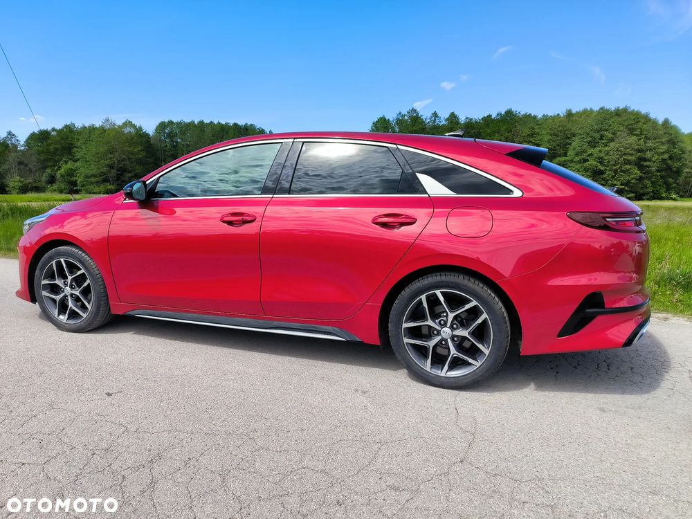 Kia ProCeed - 26