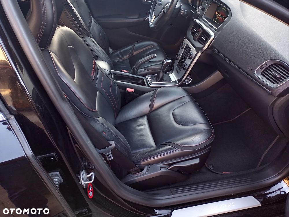 Volvo V40 D2 Drive-E Ocean Race - 14