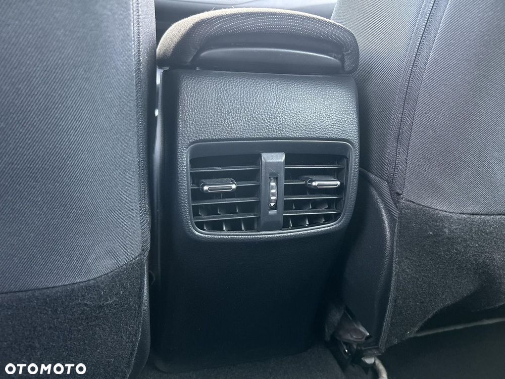 Toyota Corolla 1.8 Hybrid Comfort - 27