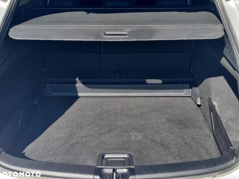 Toyota Corolla 1.2 T Comfort - 12