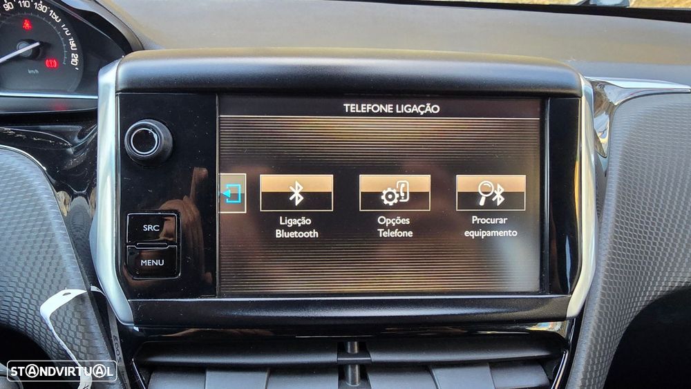 Peugeot 2008 1.6 BlueHDi Style - 44
