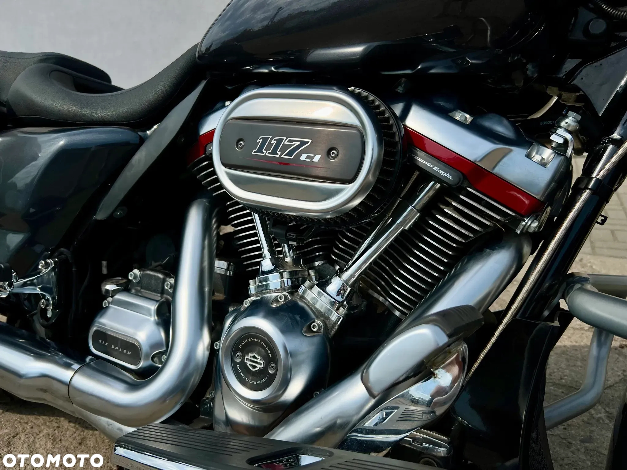 Harley-Davidson Touring Street Glide - 10