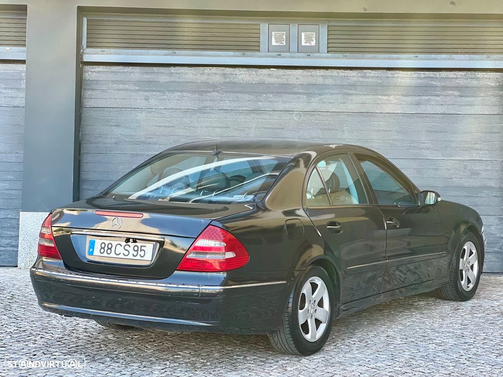 Mercedes-Benz E 220 CDI Auto Avantgarde DPF - 3