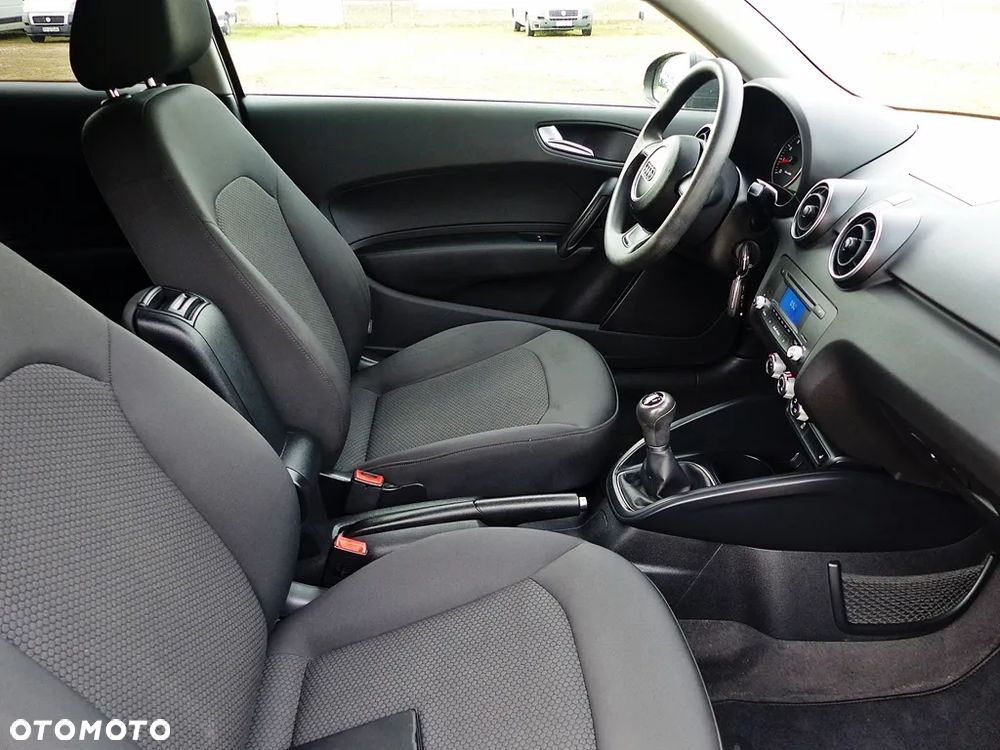 Audi A1 3-drzwiowe 1.2 TFSI Attraction - 27