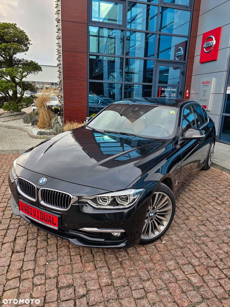 BMW Seria 3 320i GPF xDrive Luxury Line - 11