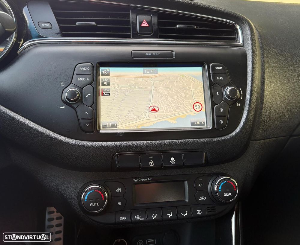 Kia Ceed SW 1.6 CRDi GT Line - 18