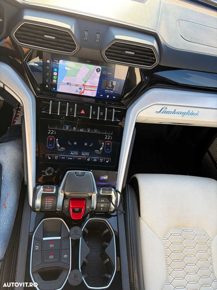 Lamborghini URUS - 20