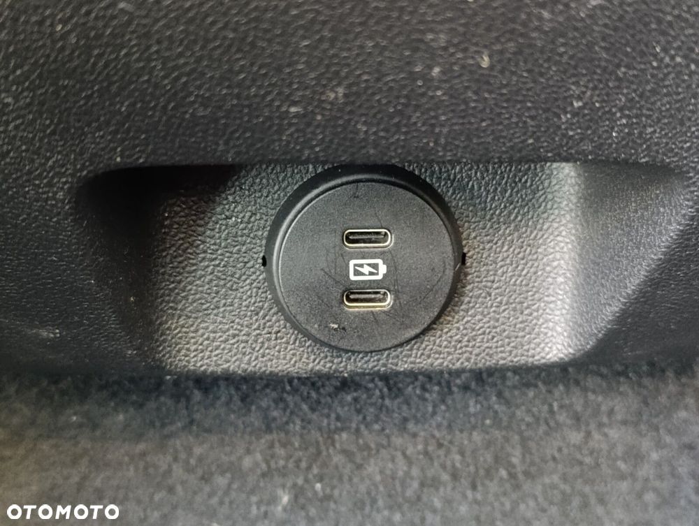 Ford Focus 1.0 EcoBoost Titanium - 34