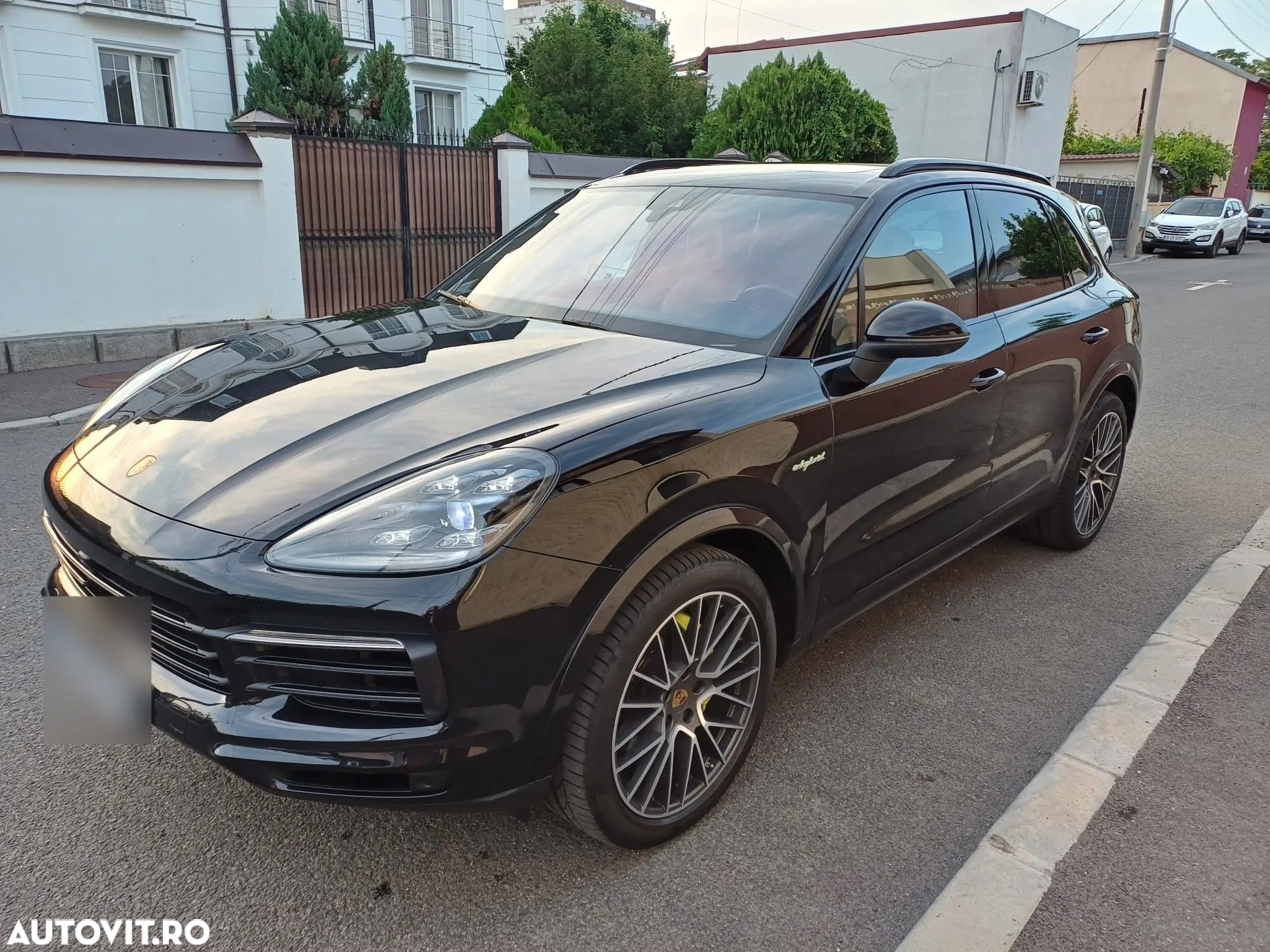 Porsche Cayenne - 2