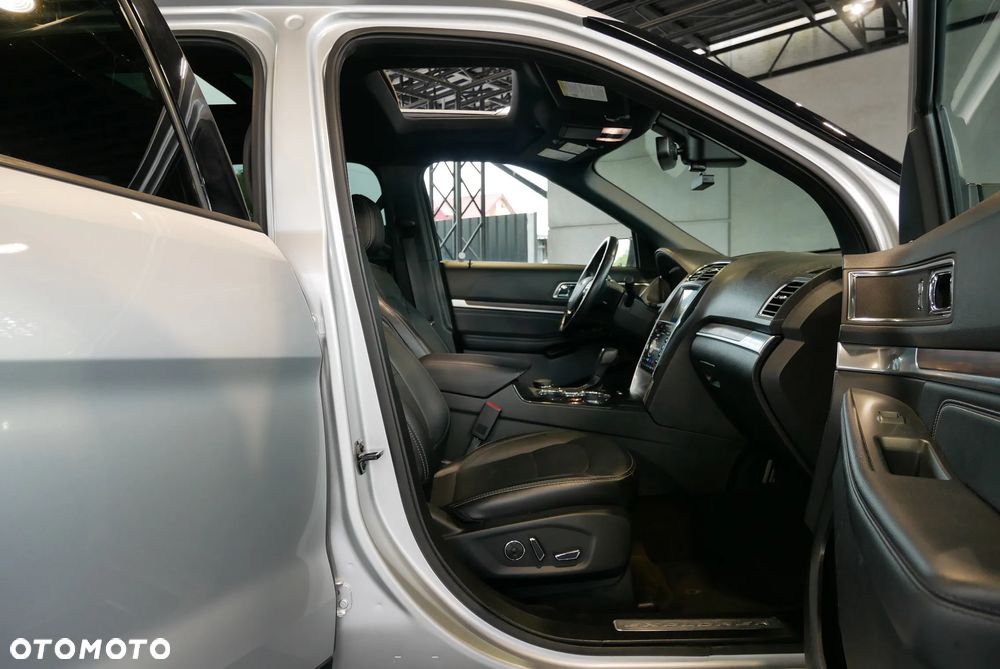 Ford Explorer - 9