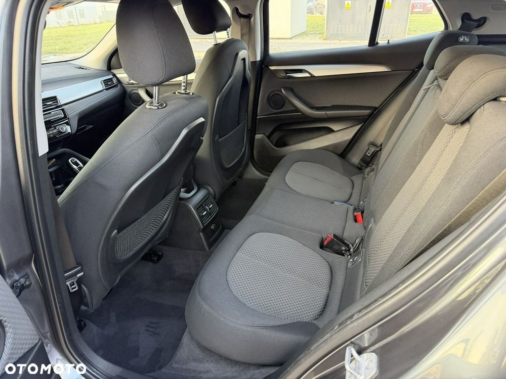 BMW X2 sDrive18d - 29