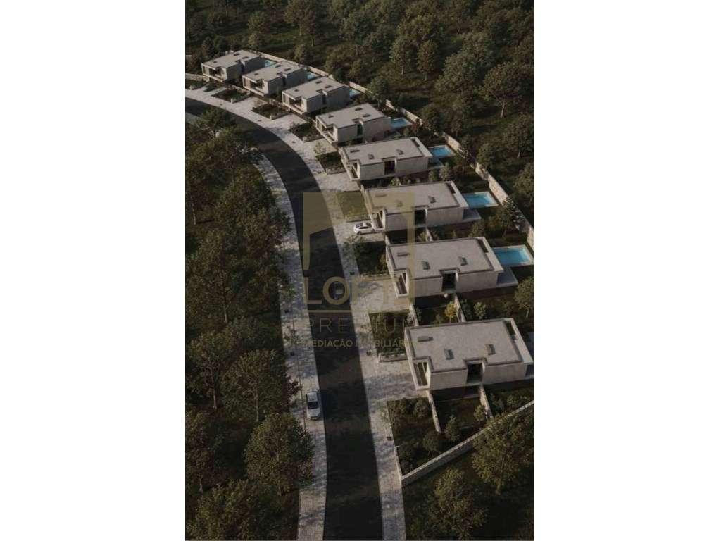 Moradia V3+1 com Piscina na Quinta da Pereira - Grande imagem: 2/13