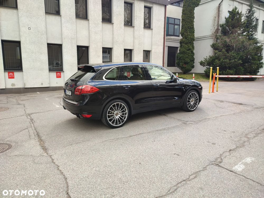 Porsche Cayenne - 33