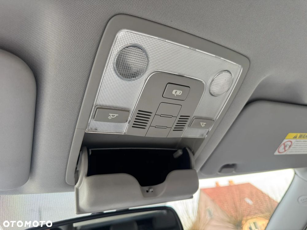 Kia Ceed 1.6 CVVT SW Dream-Team Edition - 19