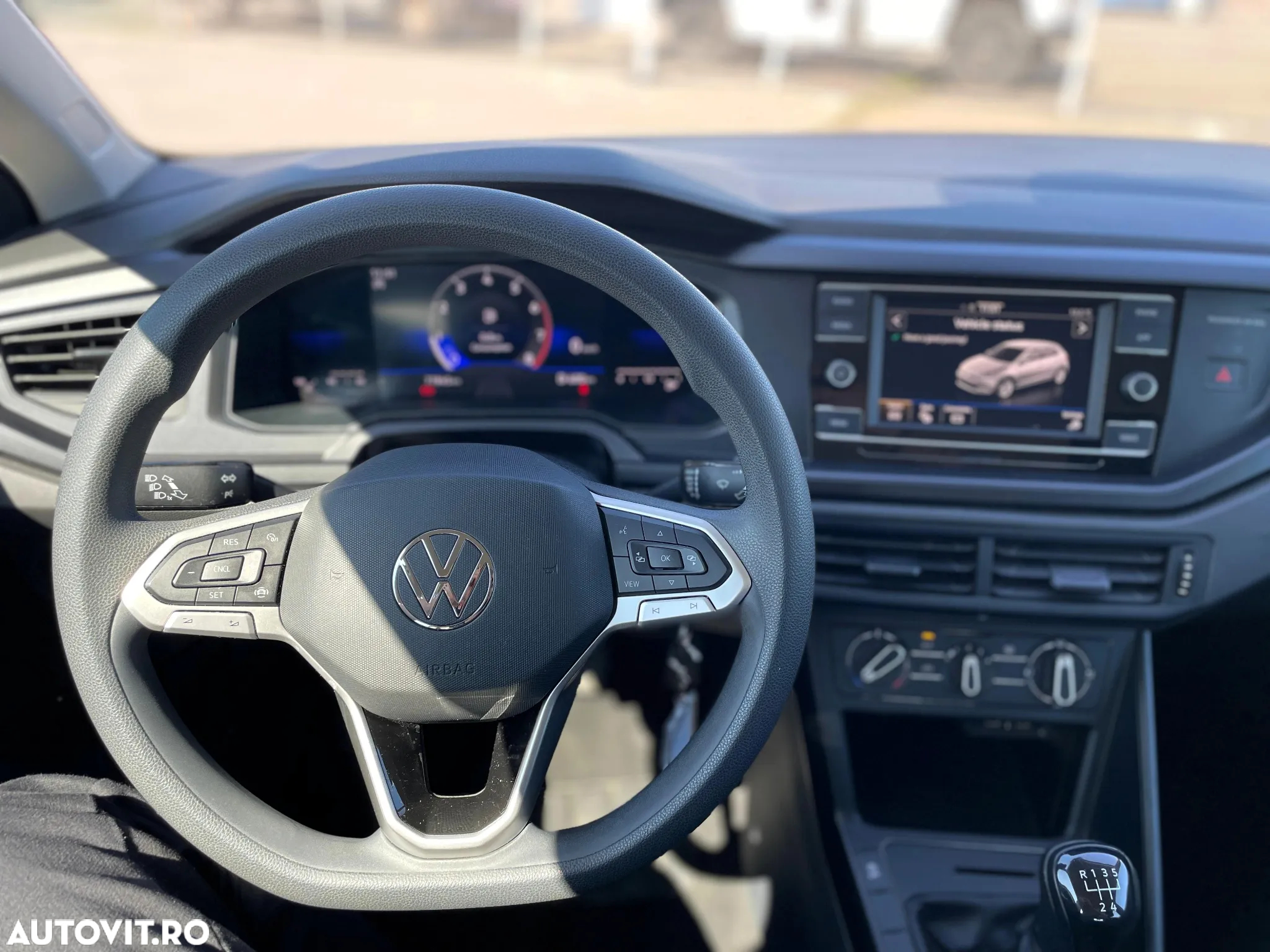 Volkswagen Polo 1.0 MPI Base - 9