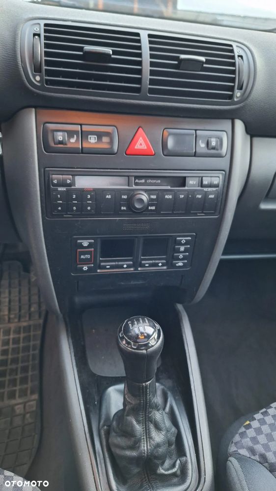 Audi A3 Sportback 1.9 TDI Ambition - 13