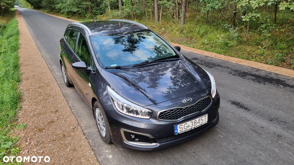 Kia Ceed Cee'd 1.4 L - 5