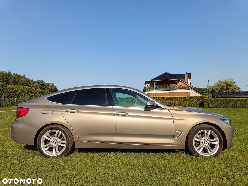 BMW Seria 3 320i - 3