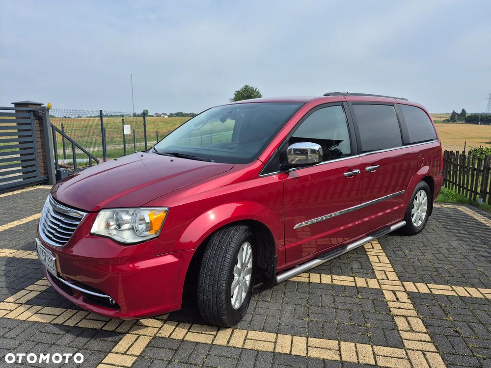 Chrysler Town & Country 3.6 Limited - 1